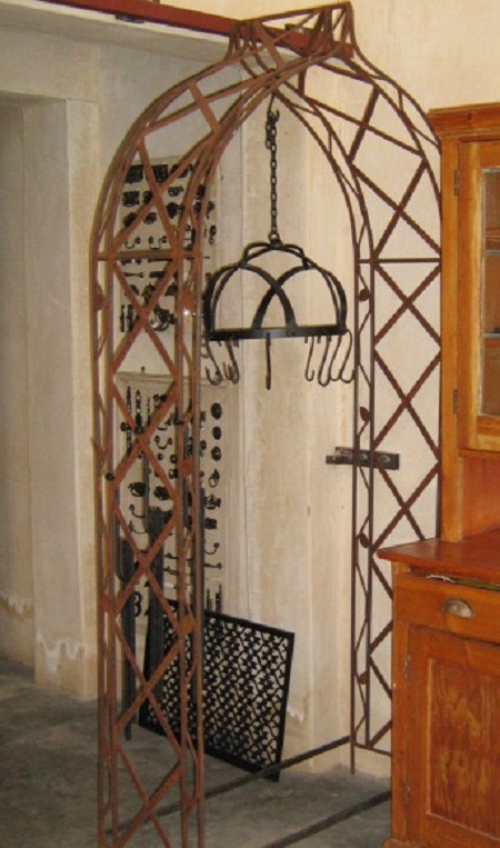 Wrought iron garden arch