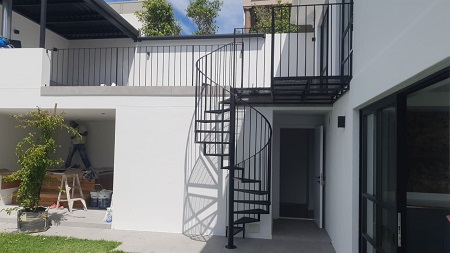 Plain wrought iron balustrade